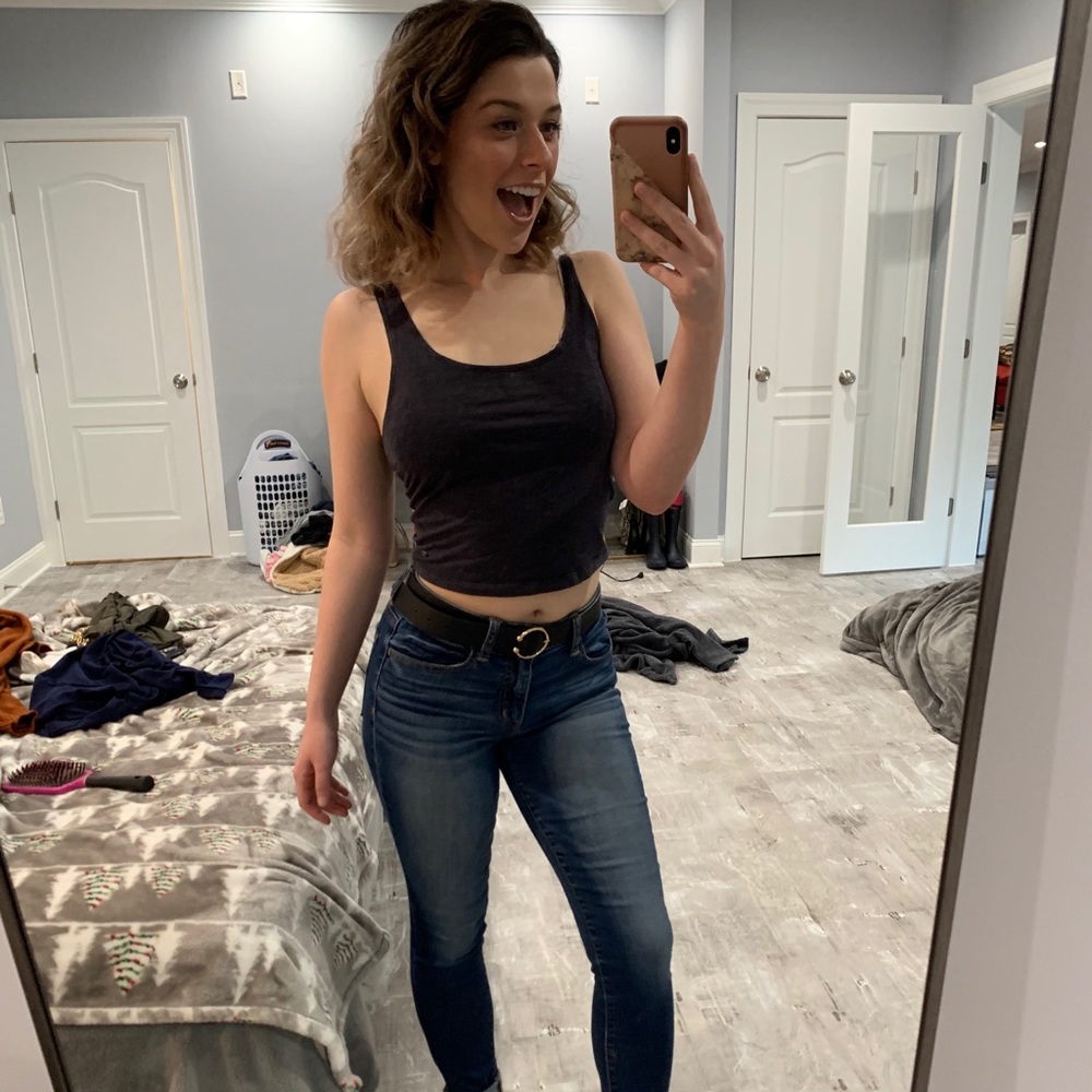 Gray cropped tank top